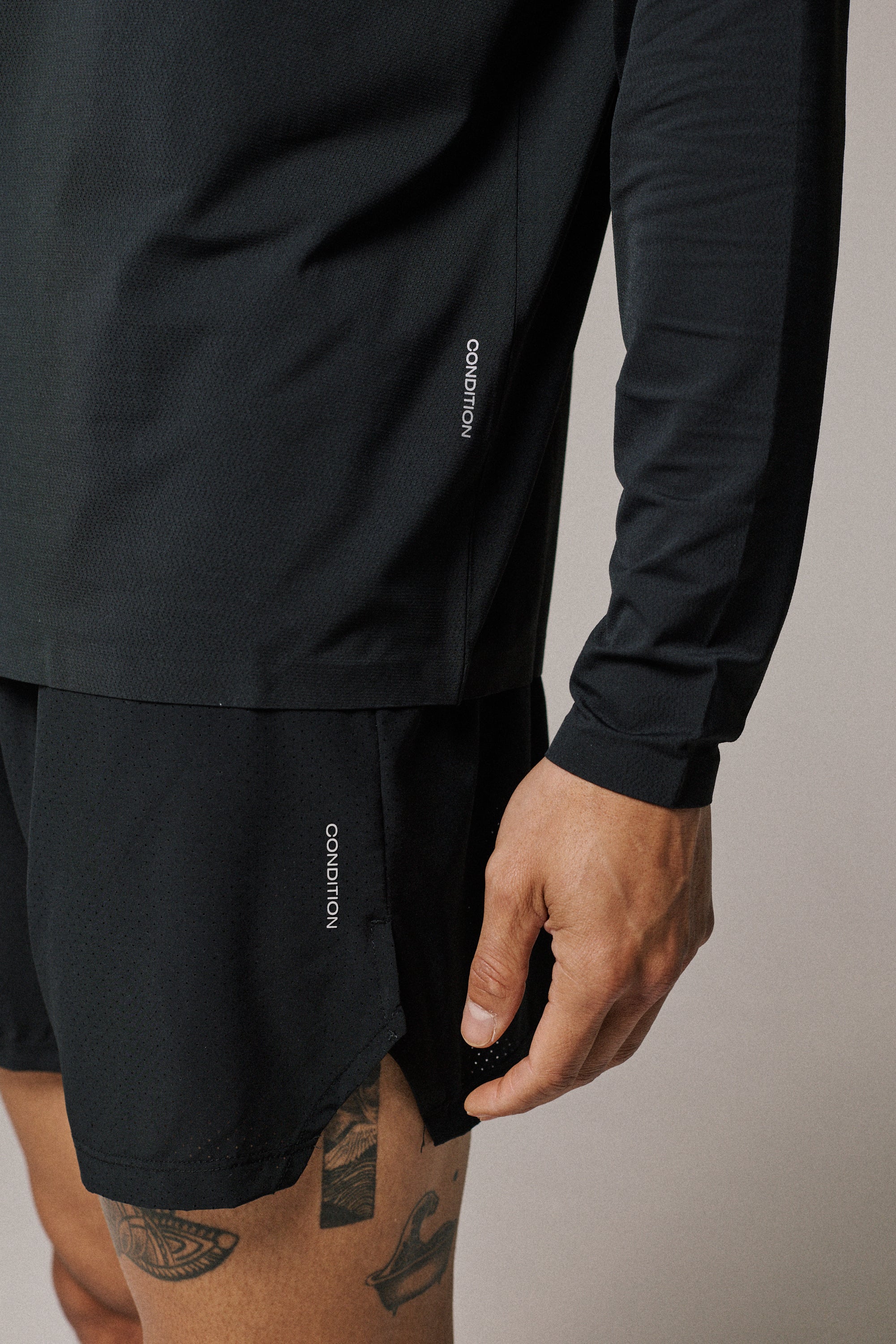 AERO LONG SLEEVE T-SHIRT