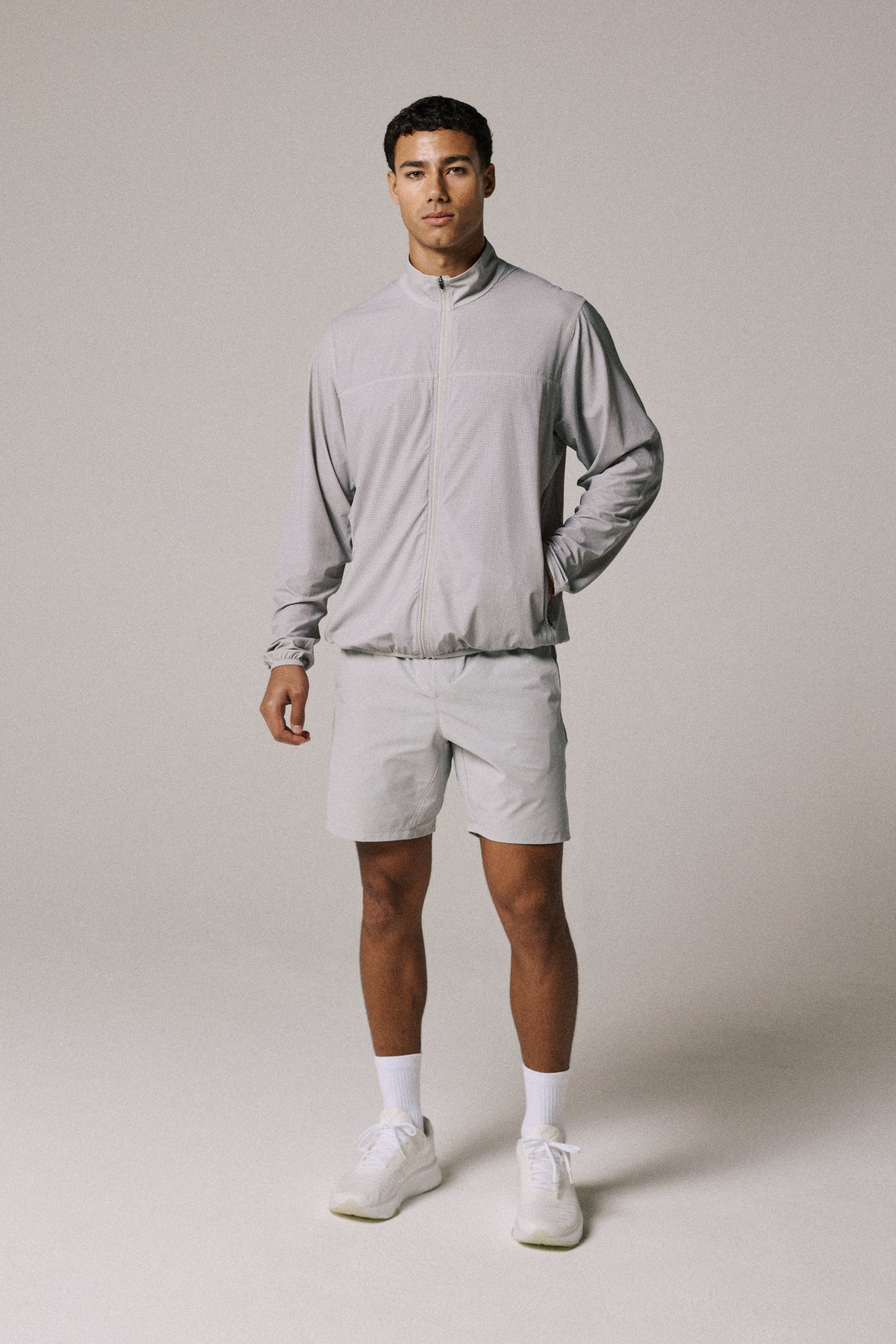 LIGHTWEIGHT RIPSTOCK JACKET