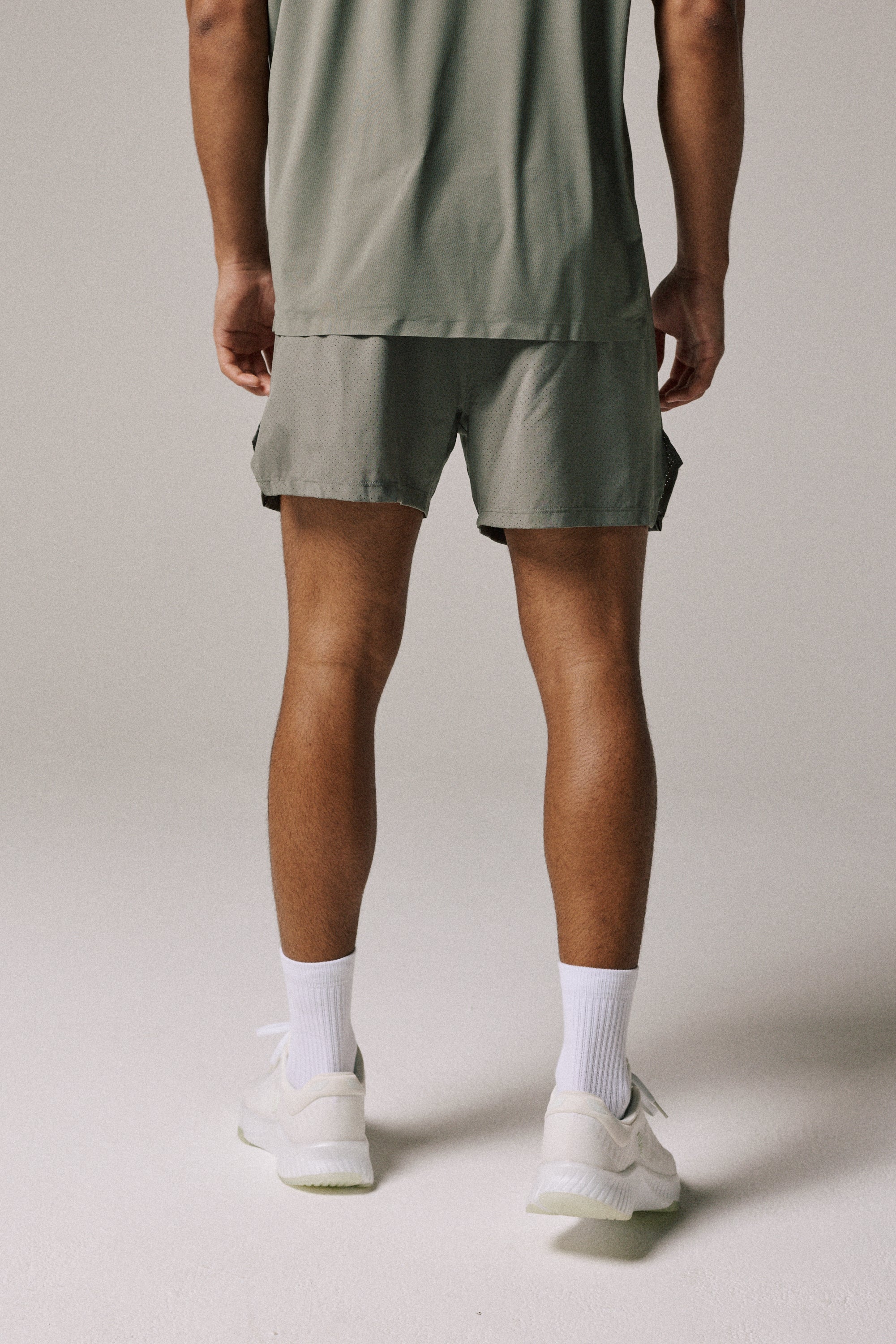 AERO SHORT