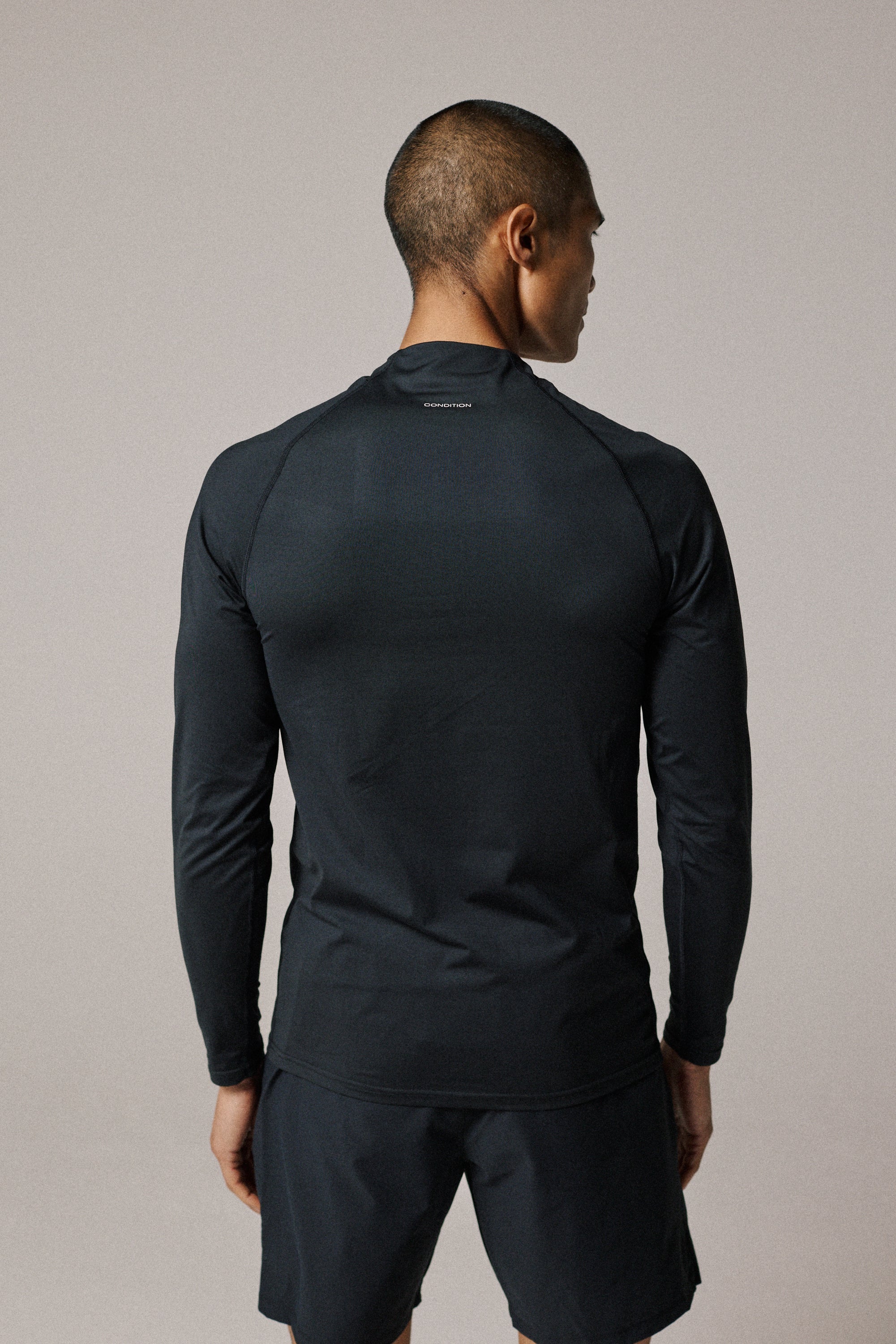 CORE QUARTER ZIP TOP